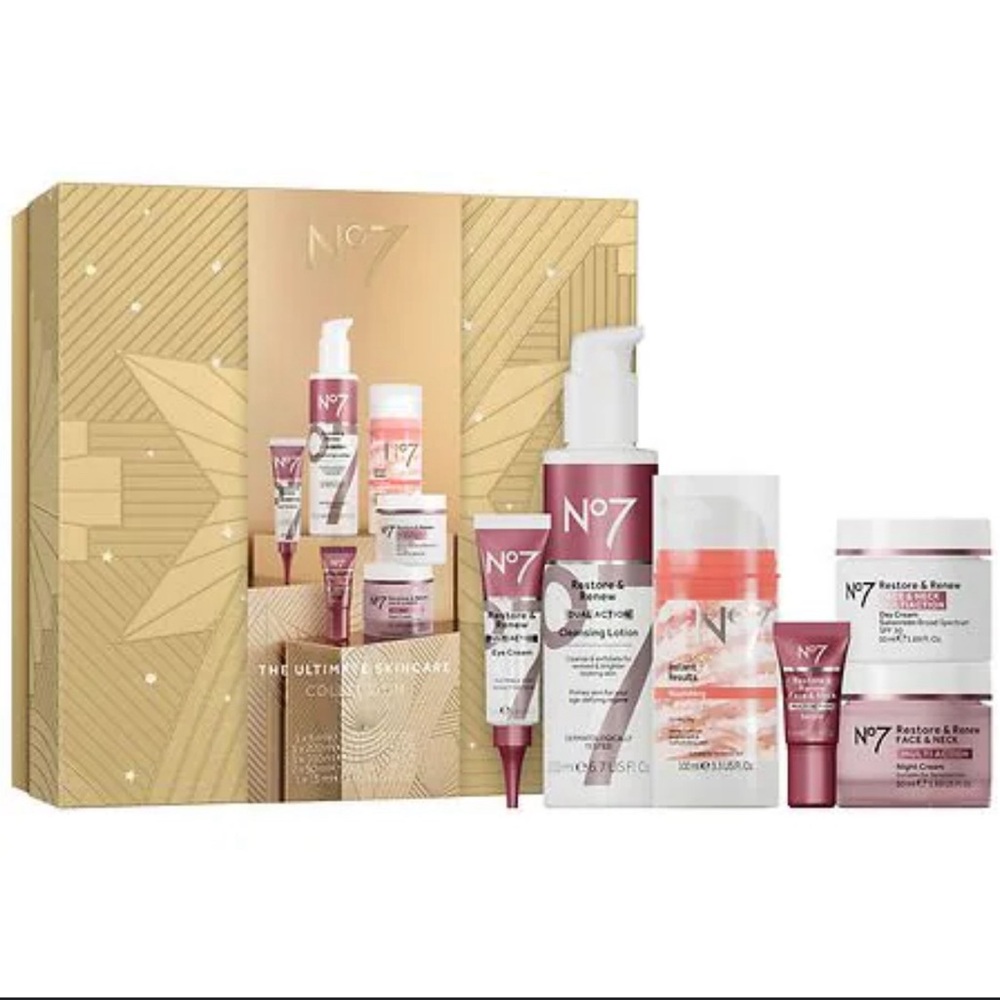 🛍️No7 Ultimate Skincare Collection, Restore And Renew.
New in box. Never opened